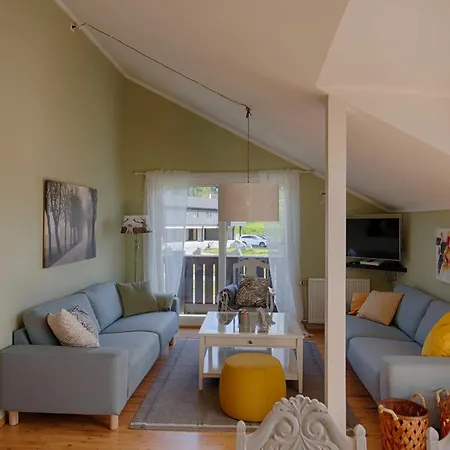 Bright And Modern Penthouse Leilighet