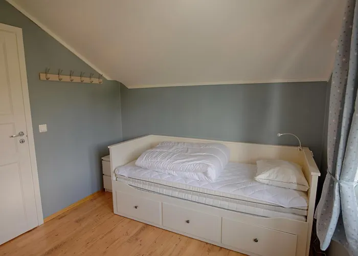 Bright And Modern Penthouse *